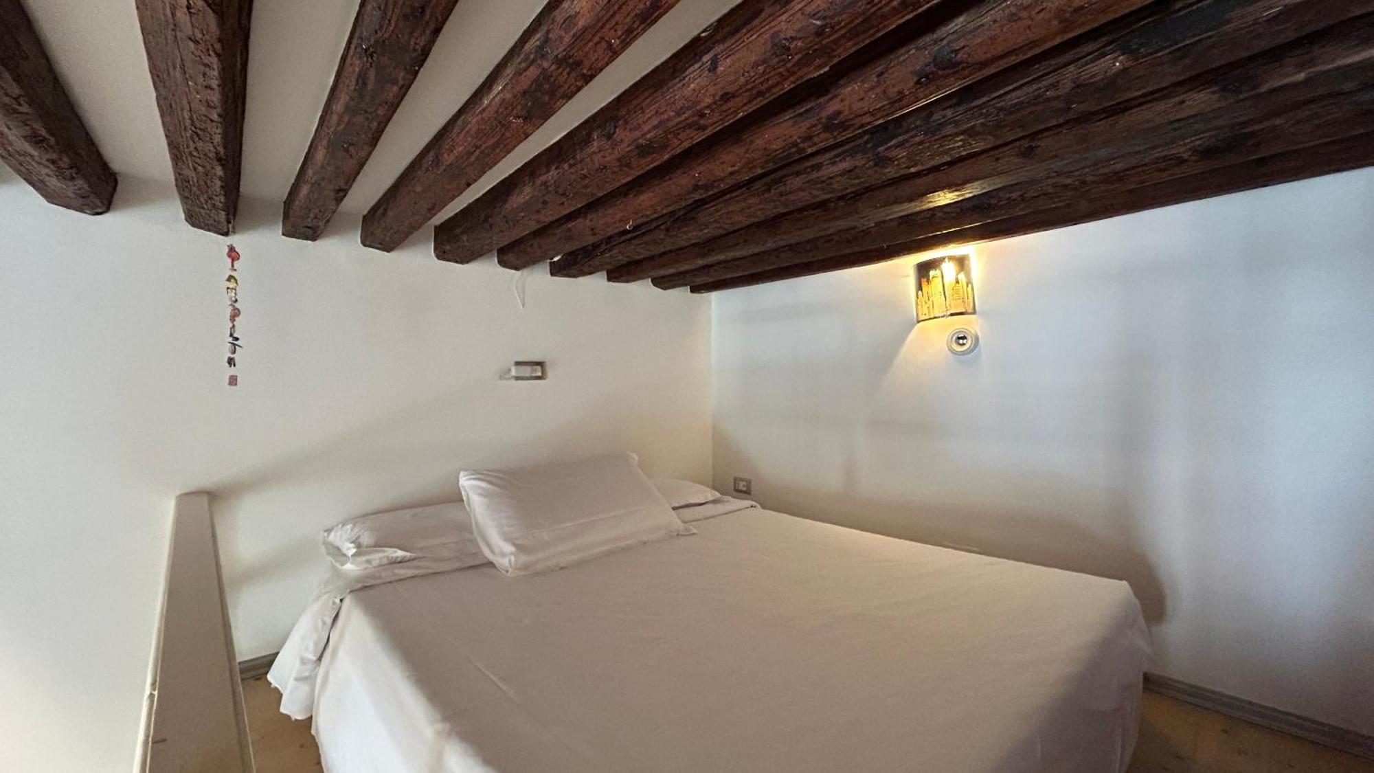 Ca Giardini Apartments In Biennale By Bricola Apartments Venedig Rum bild